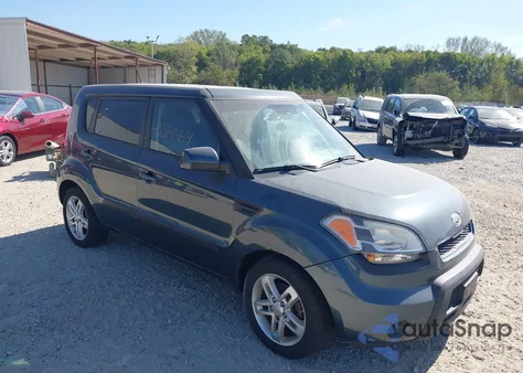 2011 Kia Soul + from USA, damaged, VIN KNDJT2A2XB7283556
